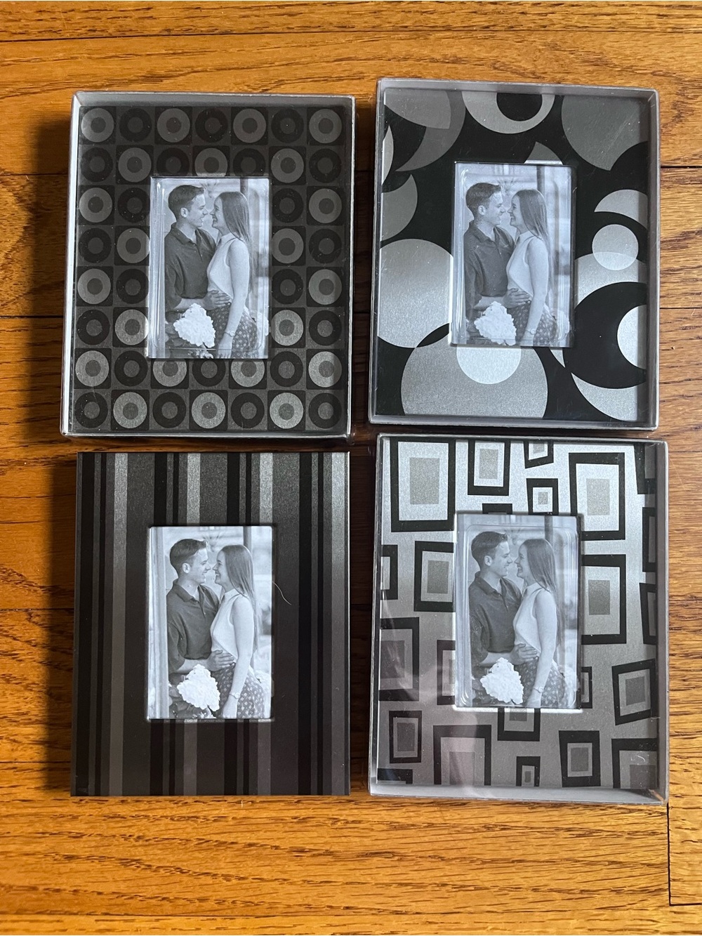 Stylish Black & Silver Aluminium Decorative Picture Frames - Set of 4
